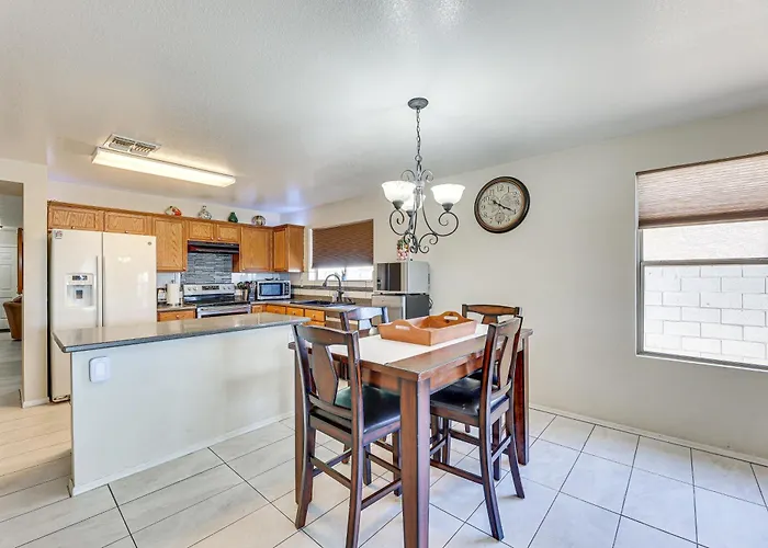 Holiday home Near Golf, Dining & Shops! *